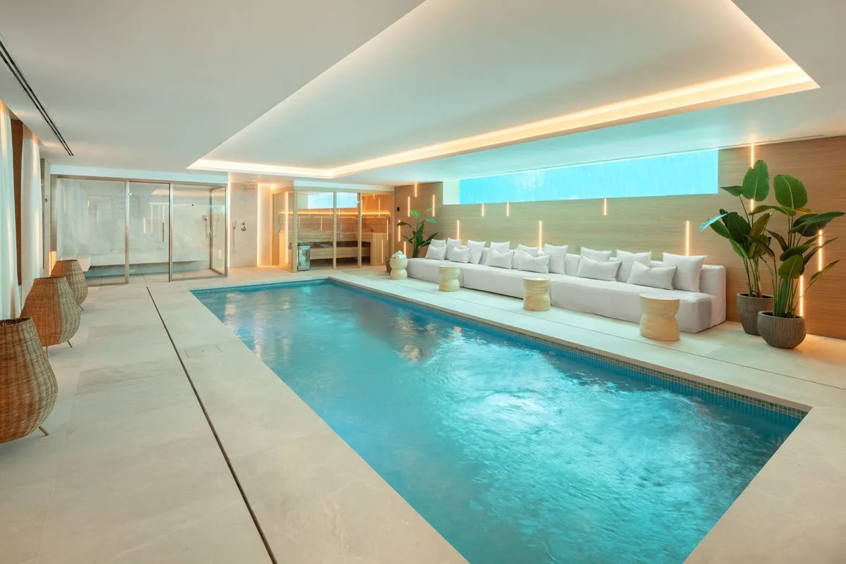 aa921afd-2e9b-43be-a357-f6fd952bcbe1