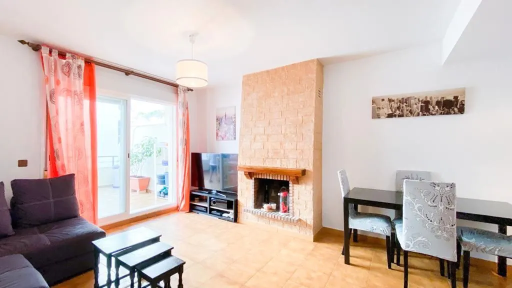 8fbbd989-42cb-461f-8d5b-ac157306f19d