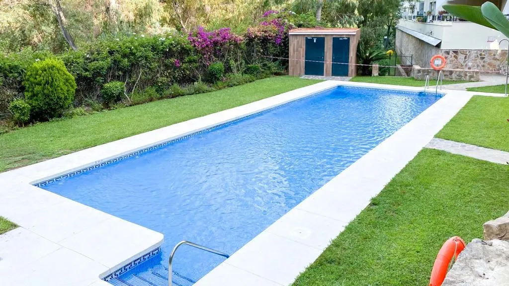 Serene Ground Floor Apartment Near Siesta Golf Club