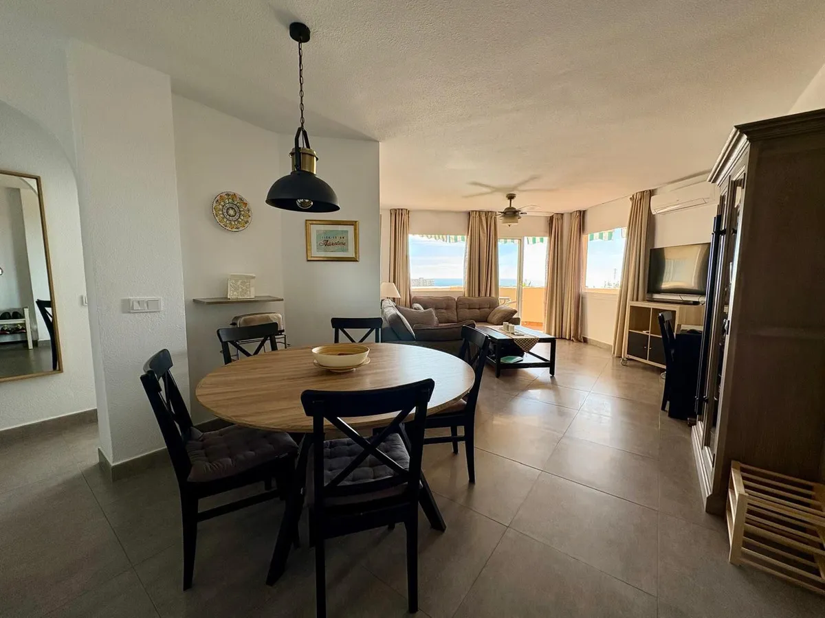 73817d42-4bff-40da-9756-2571f9b3bc20