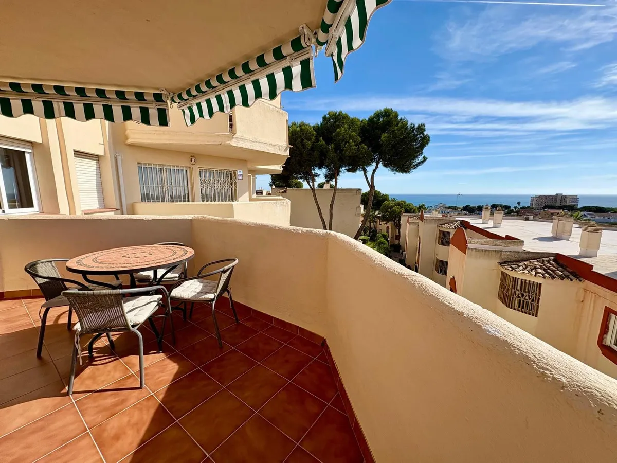 b8f4d33f-32fb-4724-b8a2-d146ca2854ea