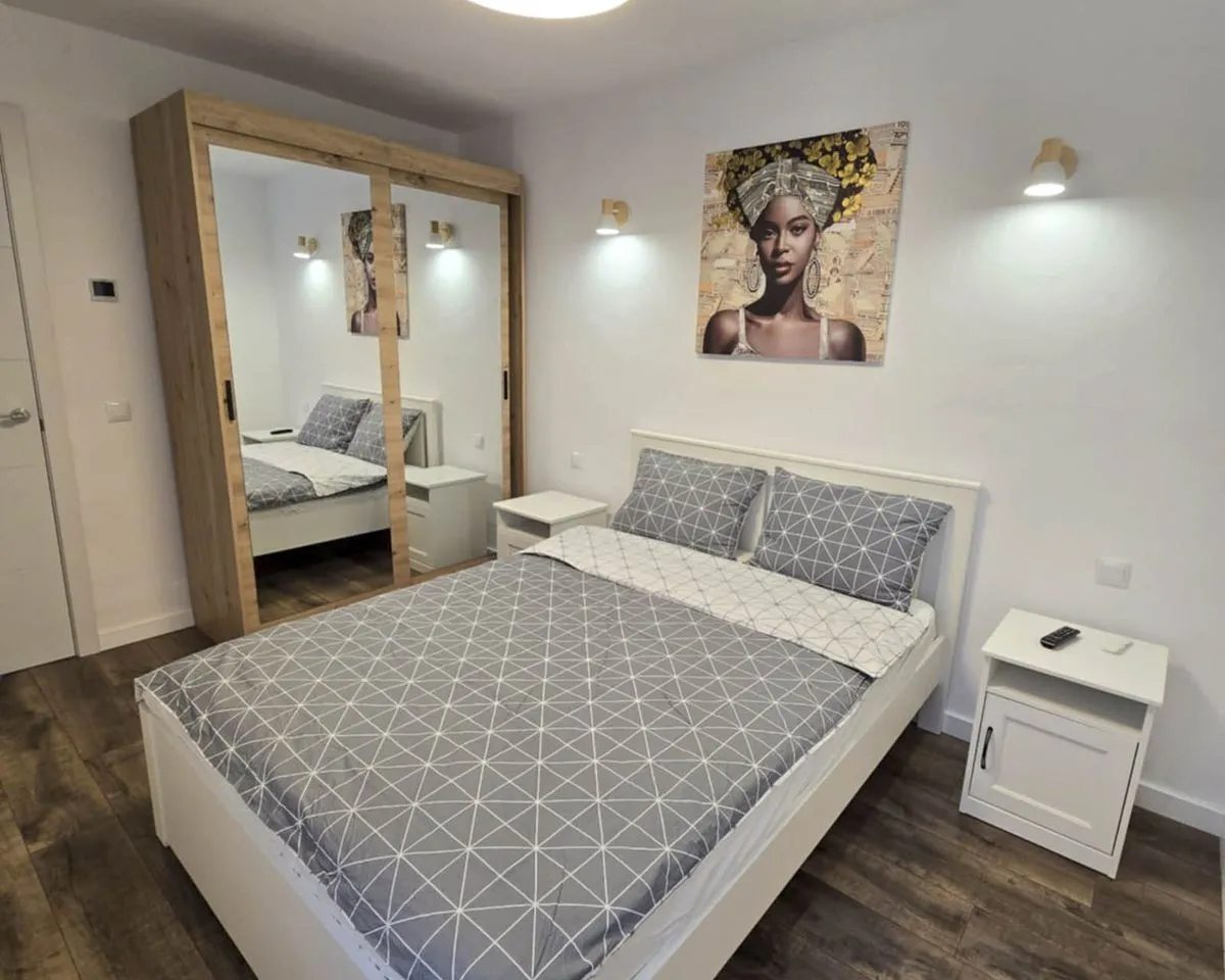 9aeccb66-9387-42b7-bd4b-662c7b6ff085