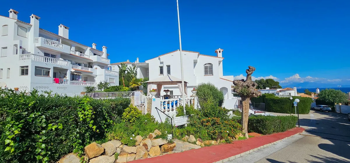 9bb01d52-5eb6-4bd6-957f-d8566a82ce09