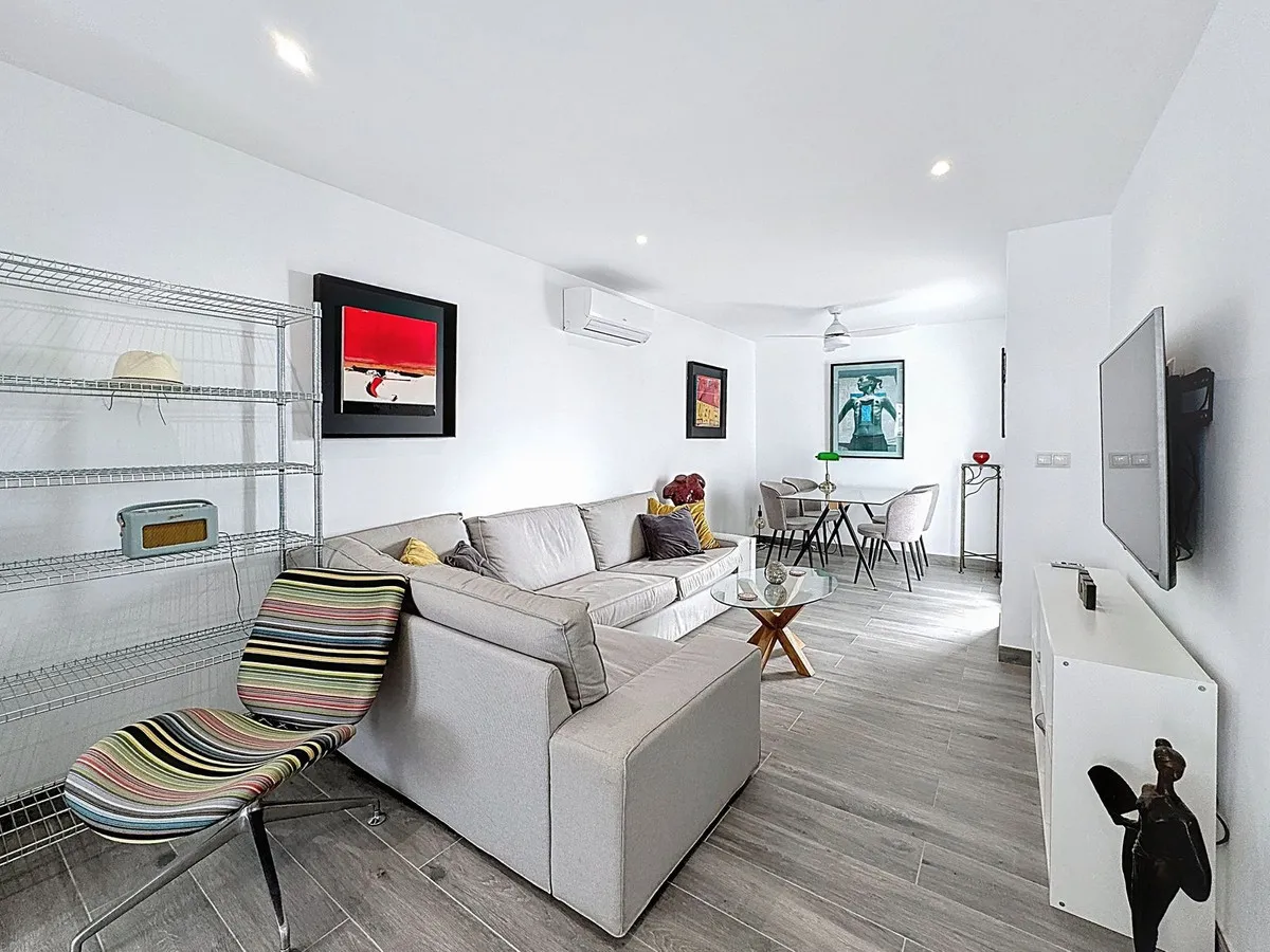 c19e301b-2cc0-485f-8354-ab2bf9b70038