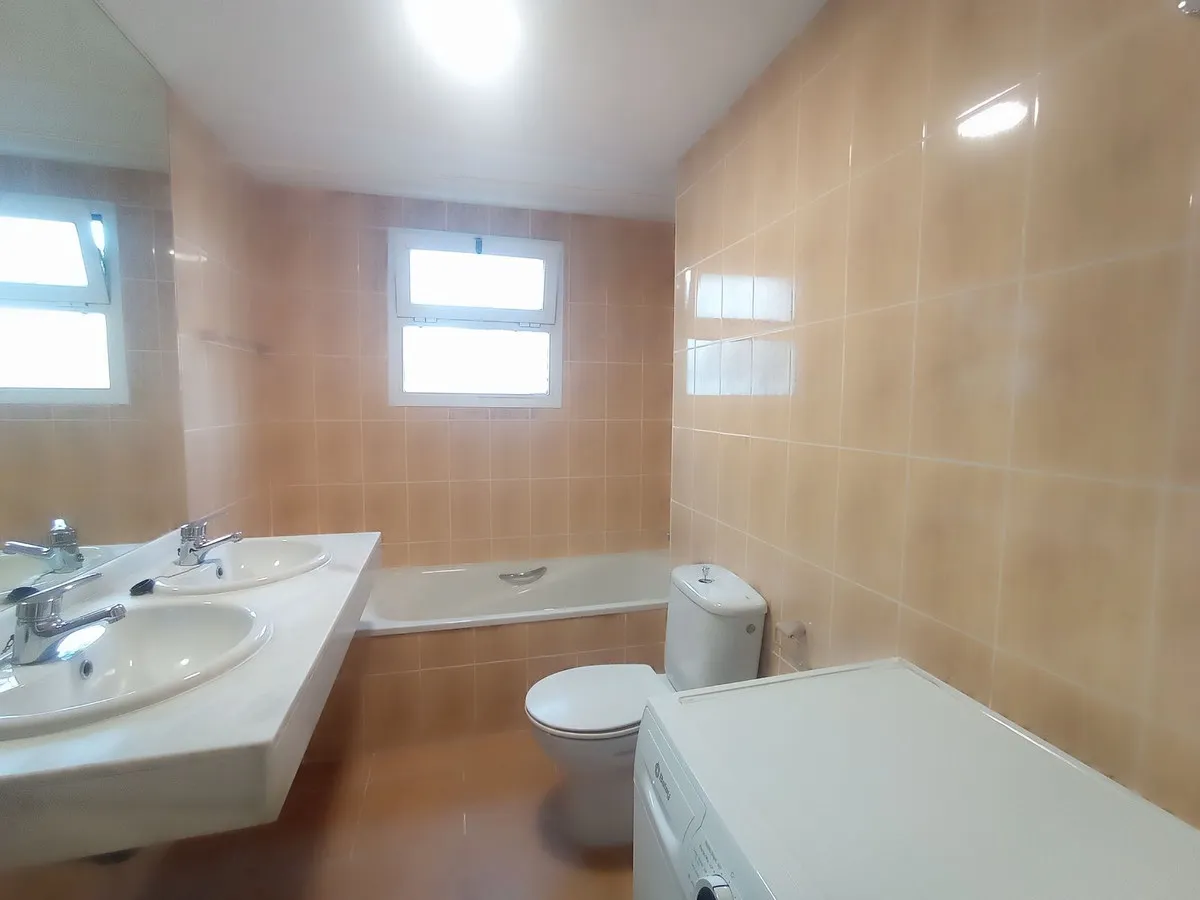 5a0de9b6-fe16-4156-a53e-edb8401f3ba8