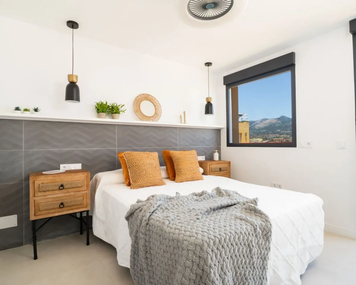 498120fa-a5e9-4fab-a7b1-3ad7f0170b3e