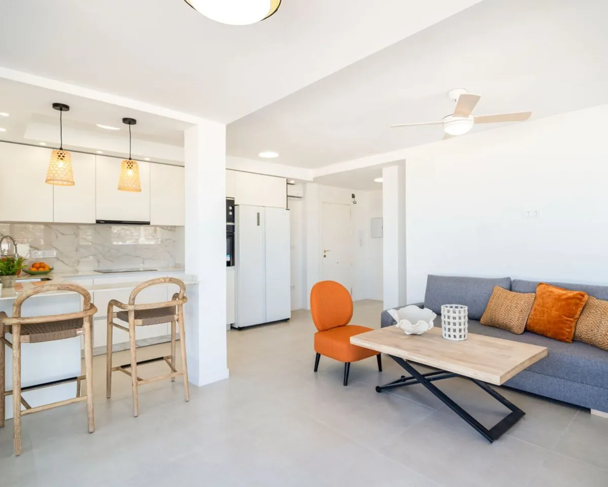 e1312d9a-1302-42bf-b718-4db88f5ac8cc