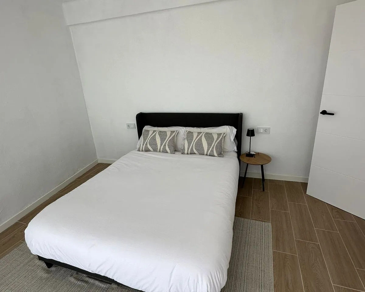 59a95b80-d646-4195-b5b8-cbbaeb373e26