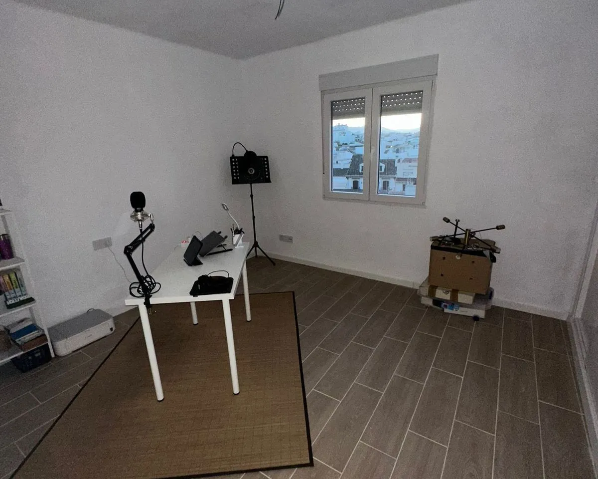 b3461ff7-7097-4c42-9bf0-36277a00f66b