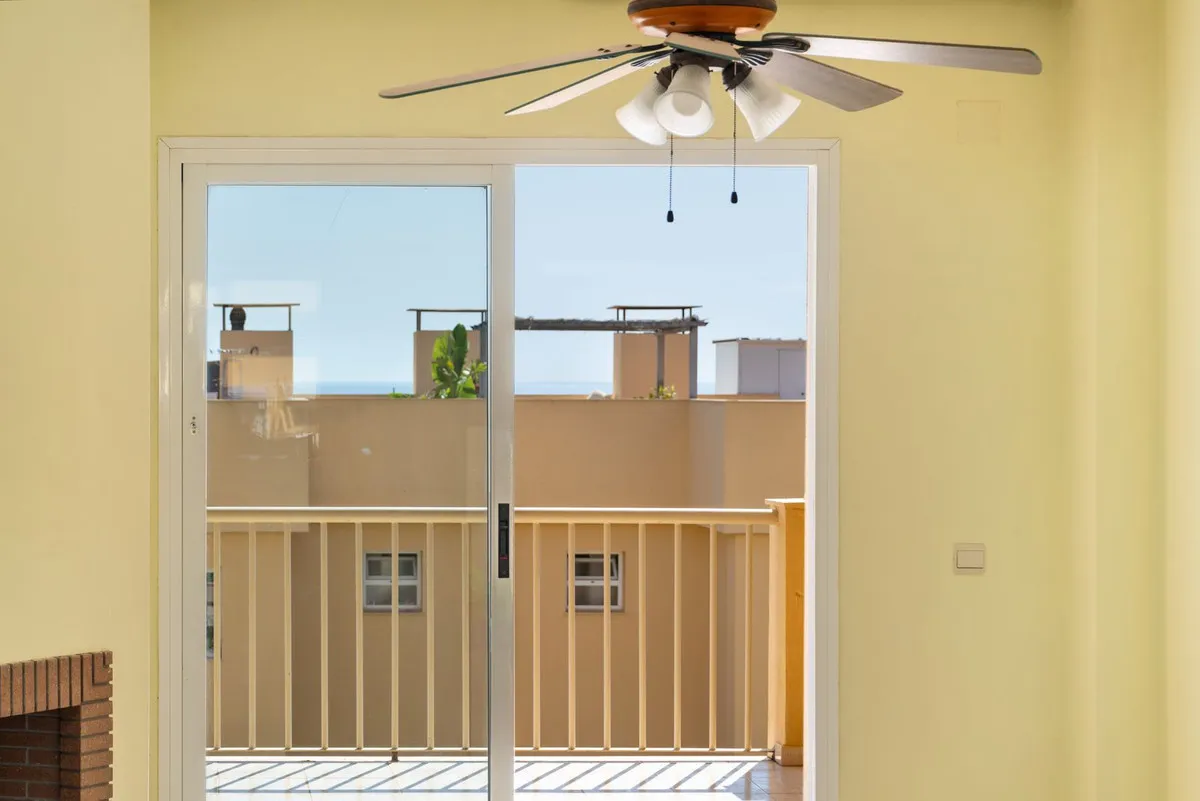 3758b5f9-ae16-4fe9-a078-46165566fa9f