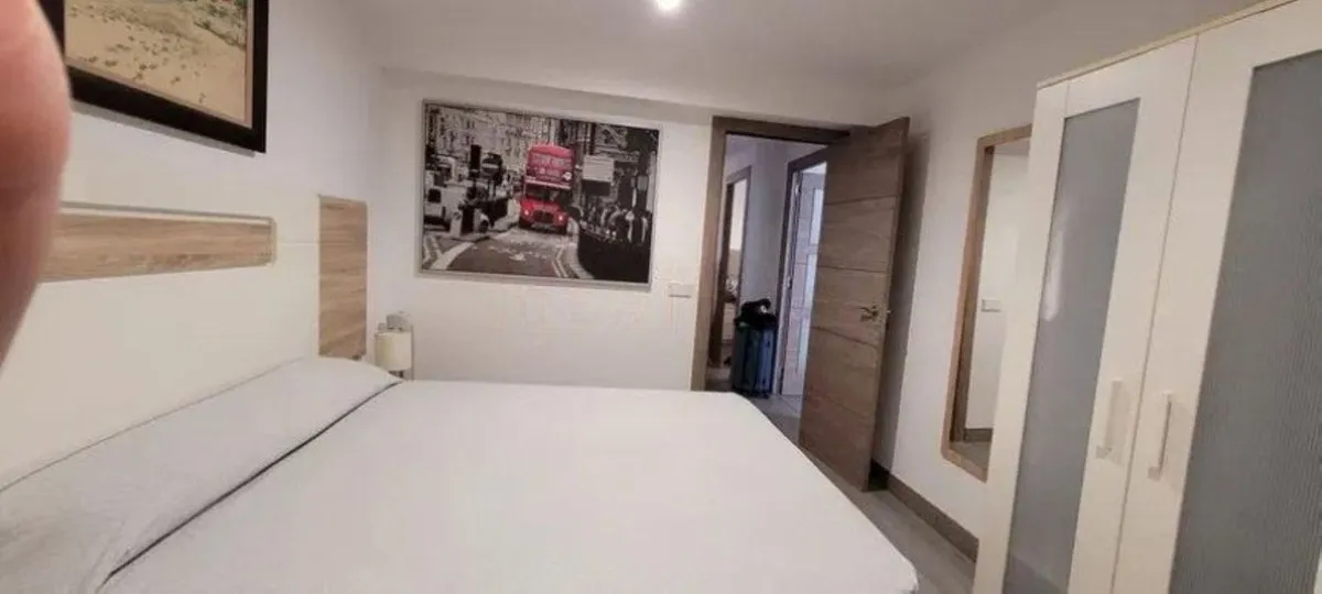 adb54f09-0232-457e-b390-b3a72d9c0f3f