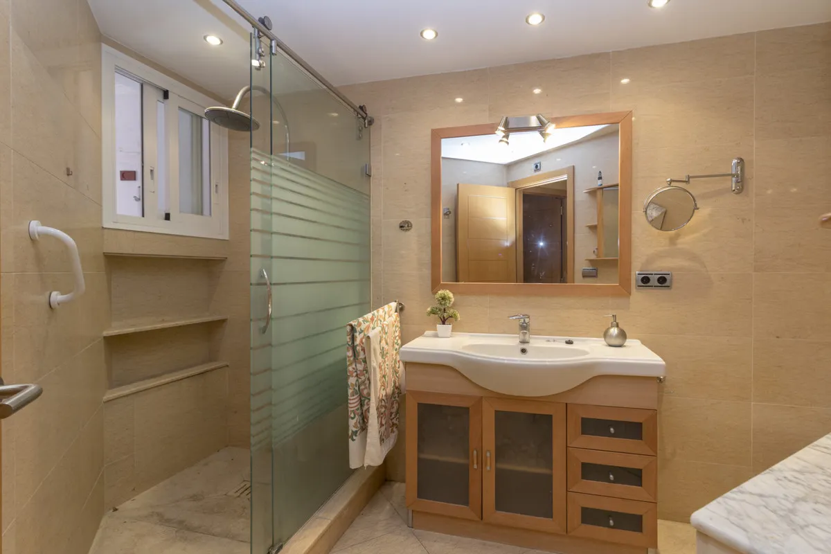 5b31870e-223c-47a9-bf59-28bc0b3190c6