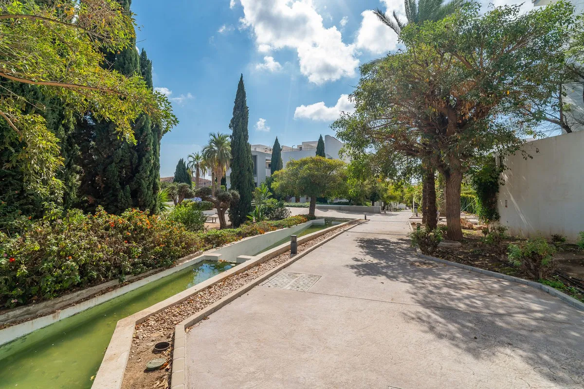 084df5e0-e587-46c4-9b69-e1872ac9c8a8