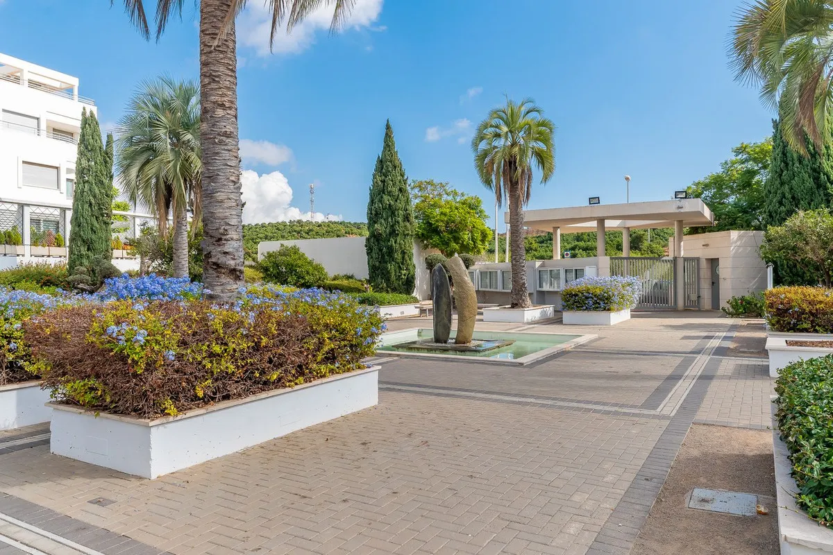 4086edfc-d6dc-485d-921b-c182ecefdda4