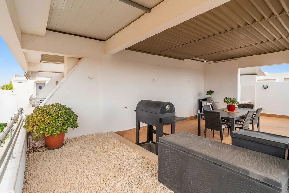 77831681-3e34-406c-8336-8b8a2eacc774