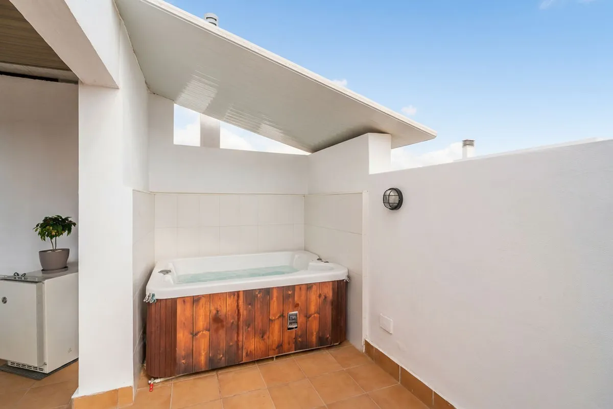 a69e2974-fbe2-4de8-957c-73405ff34779