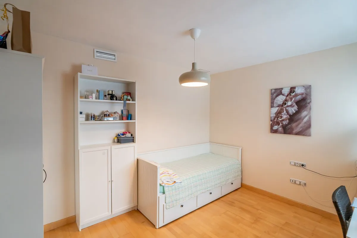 b9f46e40-1460-4645-8d2e-f7a9337e4460