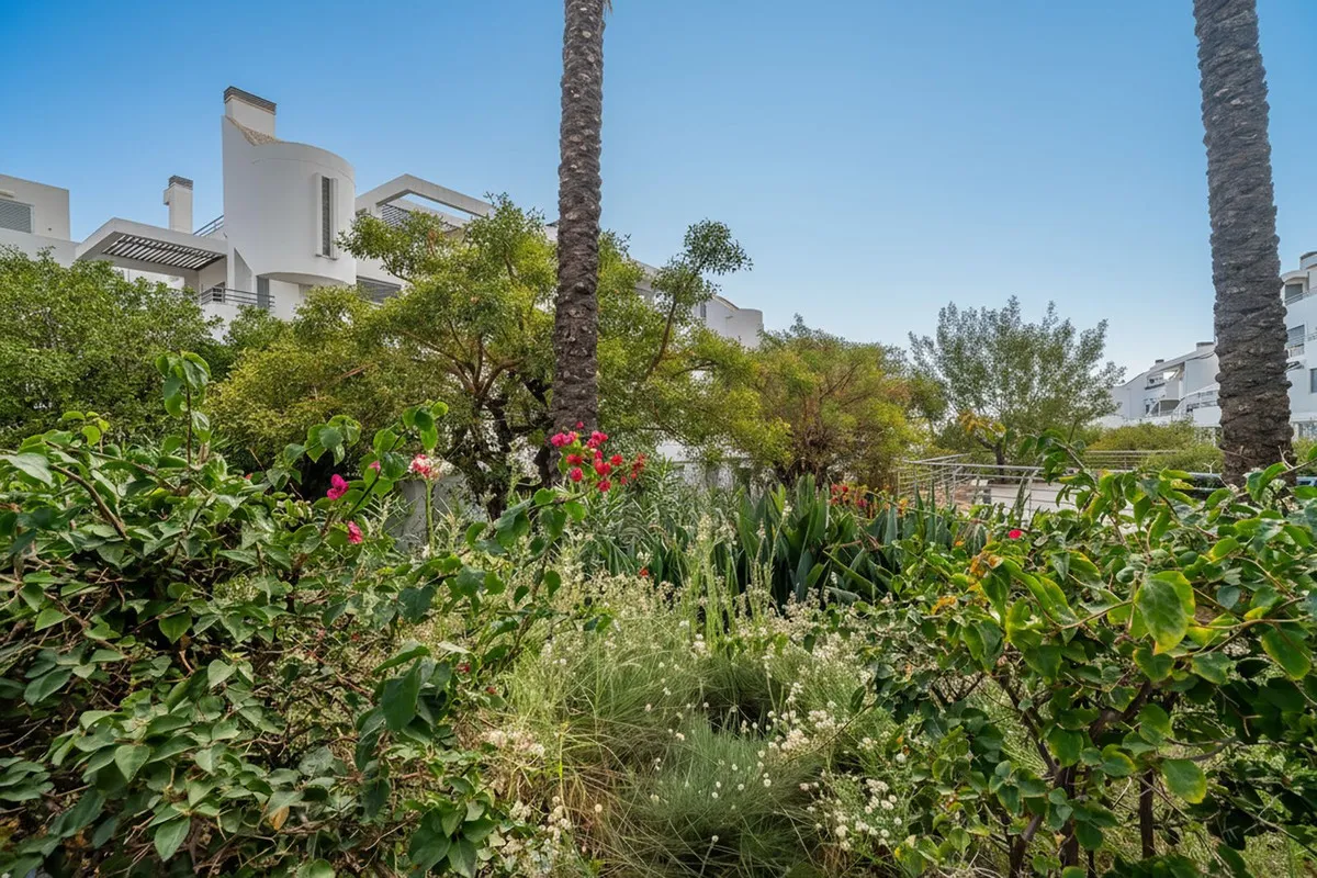 d7bac802-75bc-4616-9cd0-ecbbe0301cd3