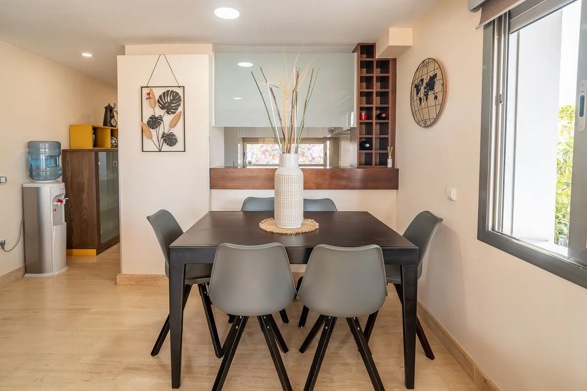 fecb33d6-a7fd-459e-b635-cb115746d900