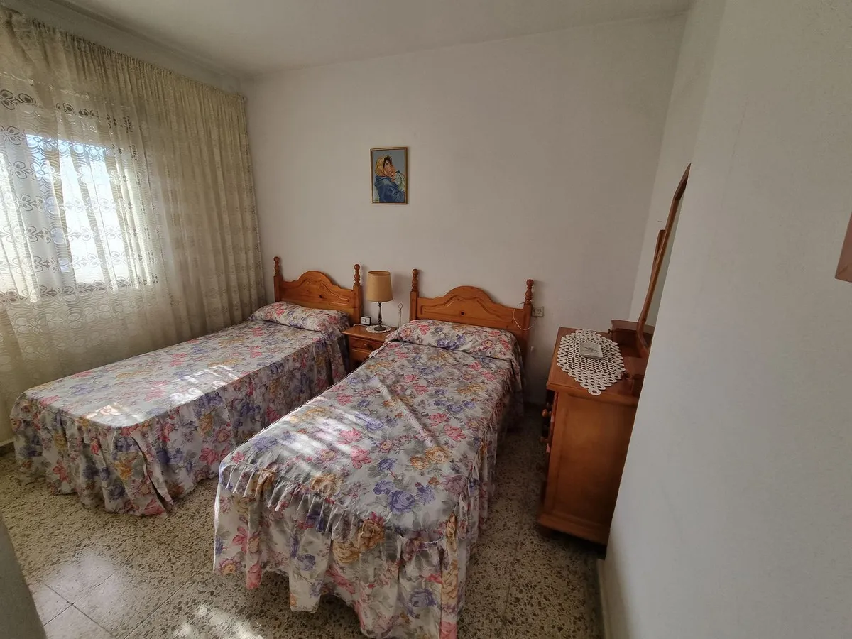 da64f944-2b80-41a2-b760-c0ffc52d9de7