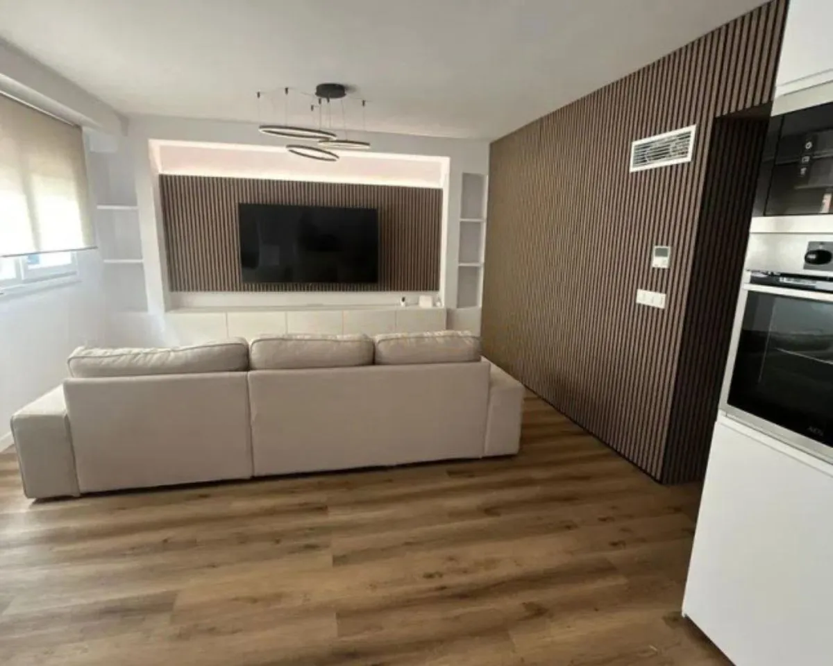 53d79c33-6f10-48cf-b48b-e77019aa22b2