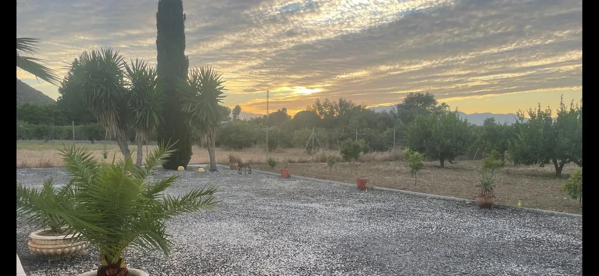 b395102c-9b1d-45f3-a366-71959736c8a8