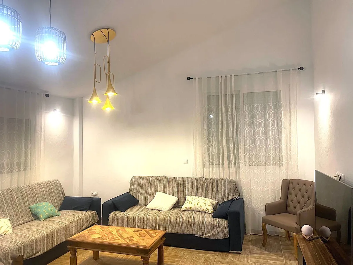 ef37168a-0ee5-4773-94de-8410d6e2980c