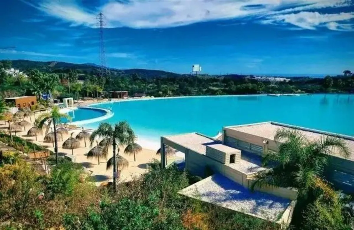 f99cd24a-f4e3-4a46-9bf2-a50125bf023a