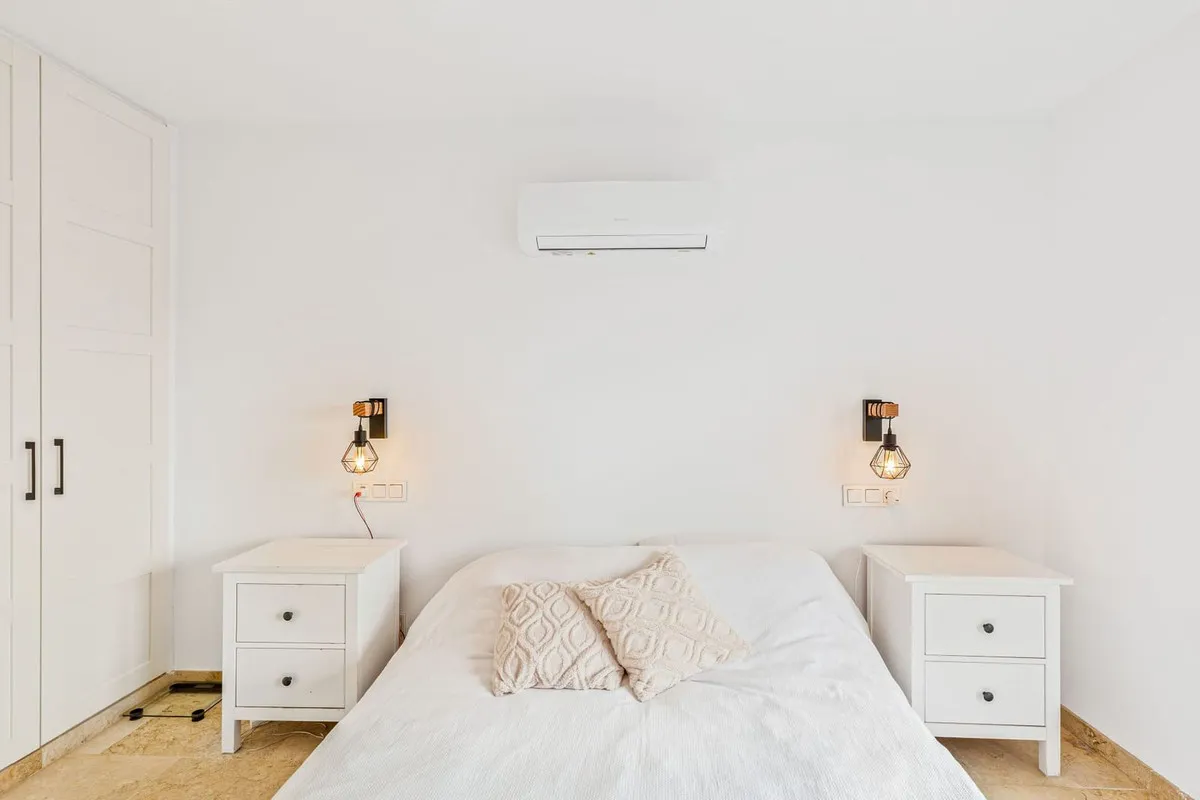 097b508f-4e26-45c8-9ffa-ce936667a827