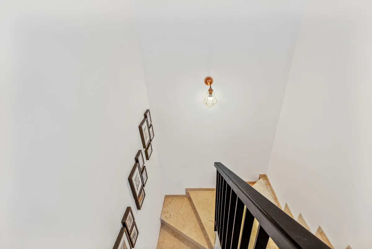 24ea567f-d4c3-4e45-ae29-4bbdaea169cb