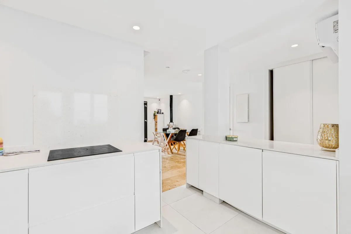 4ab9f9d7-1e34-4cae-ba05-4761855960a7