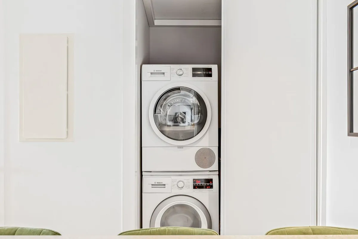 6c168342-c158-4dcf-afd1-43d53d89cfb5