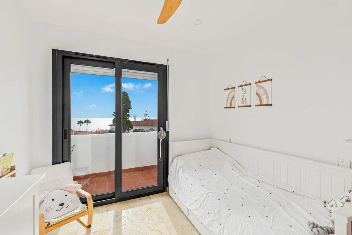 b36896c8-bc3d-49b3-979f-0bf3b266aa61