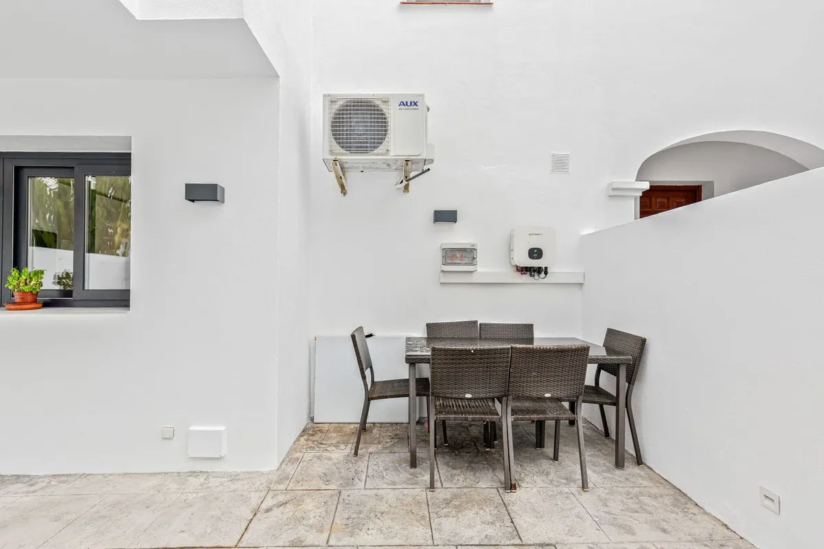 ff548289-e940-4fee-923f-878b7b0a2c9f