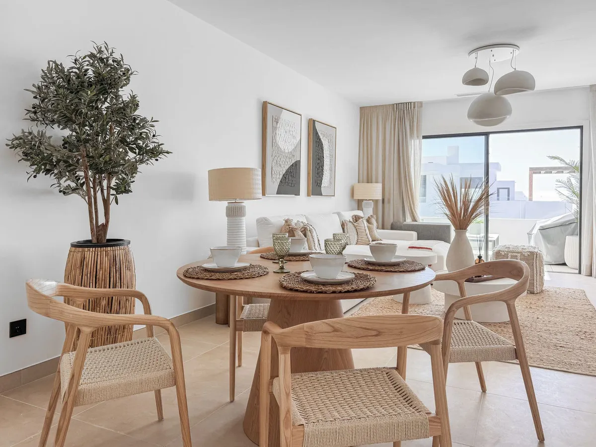 b8397155-8b59-4c0e-a8d7-b4995ceb326a