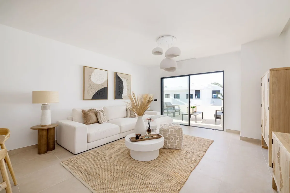 b8963320-160f-4979-9efb-67715e3a5d69