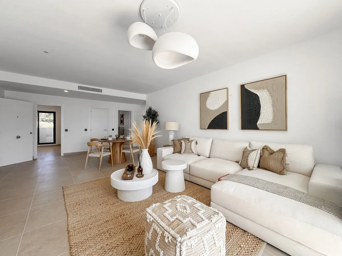 b8dff8ce-3fe1-443e-b961-deecc090fef3