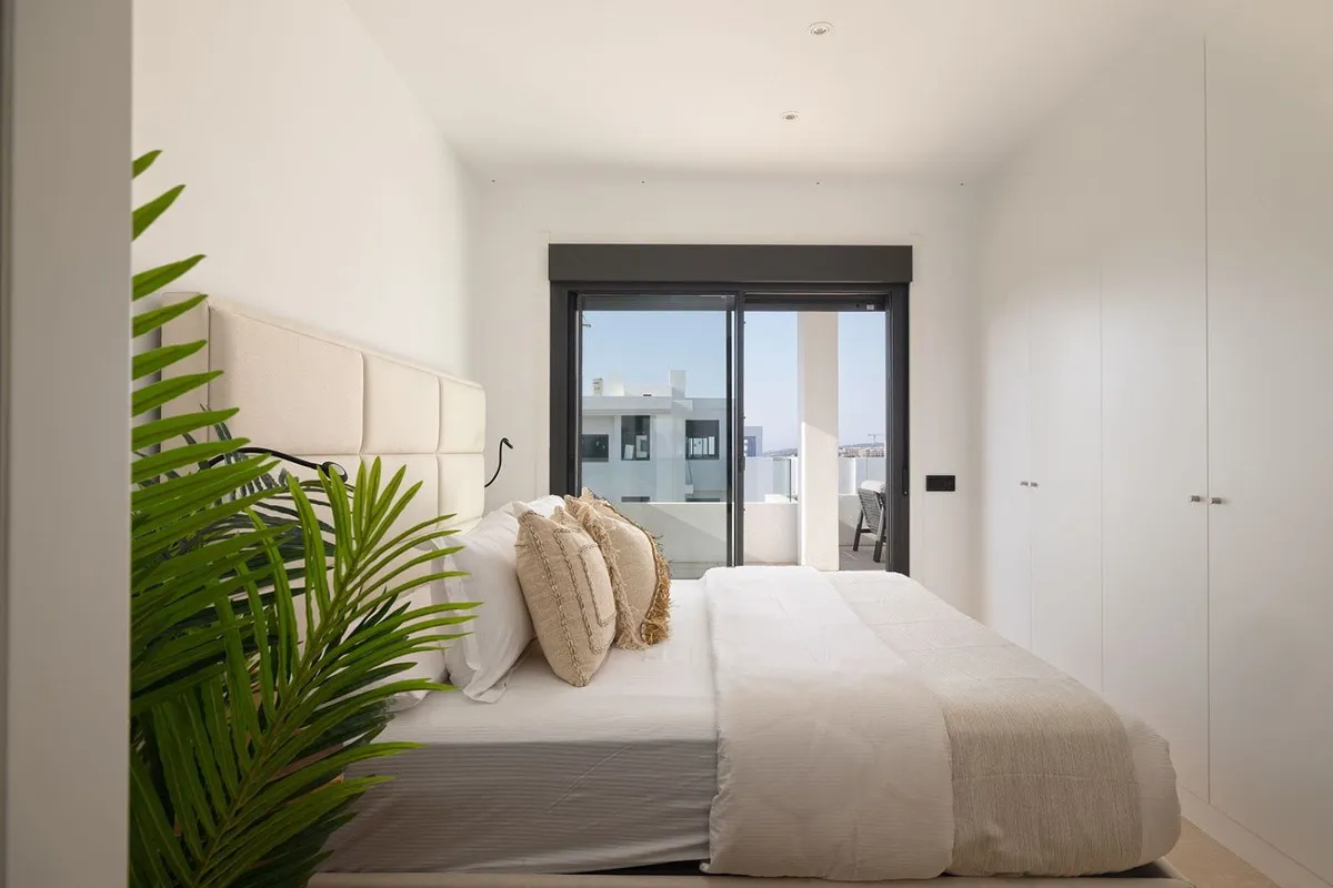 b922dd3d-8f3a-4679-9397-4310d0d0edfb