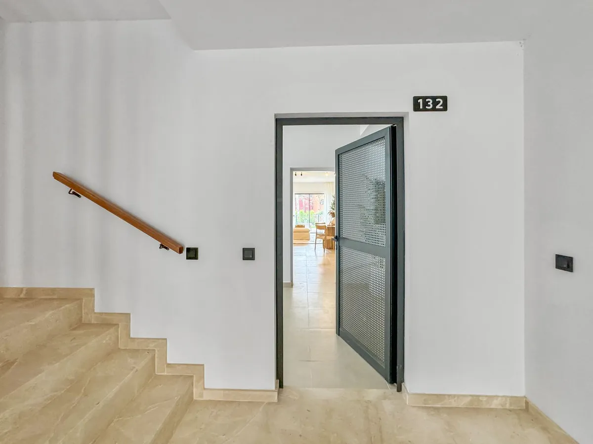 c41bc881-680e-4f86-b710-d8cbd54c3e32