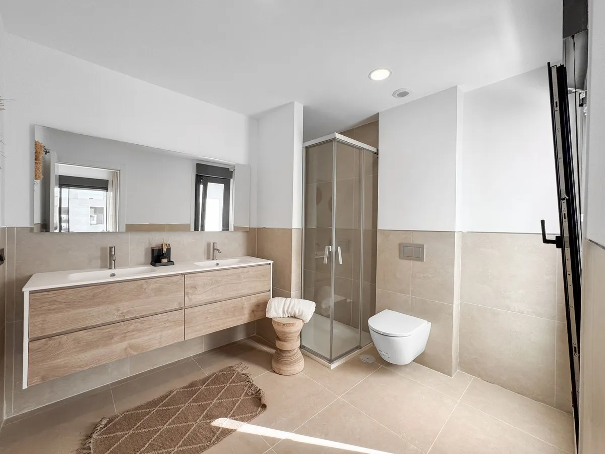 d7382895-3817-46fc-9940-268bc8db3439