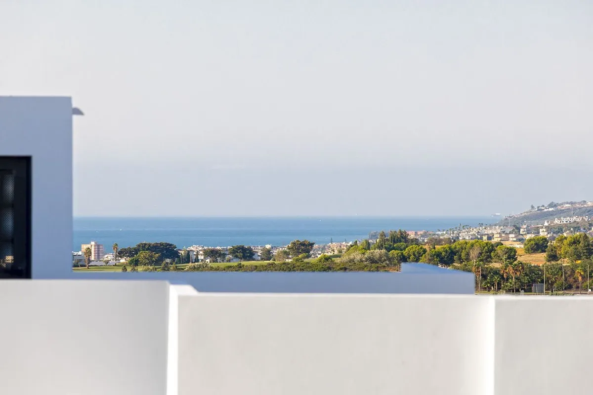 e4667318-4a47-497f-ad4a-bb7f755e61bd