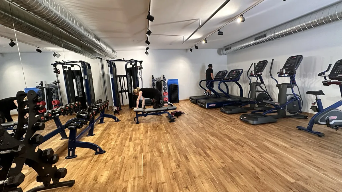 0e3b0a63-9b57-4dae-8aaa-8ba5731bf9ab