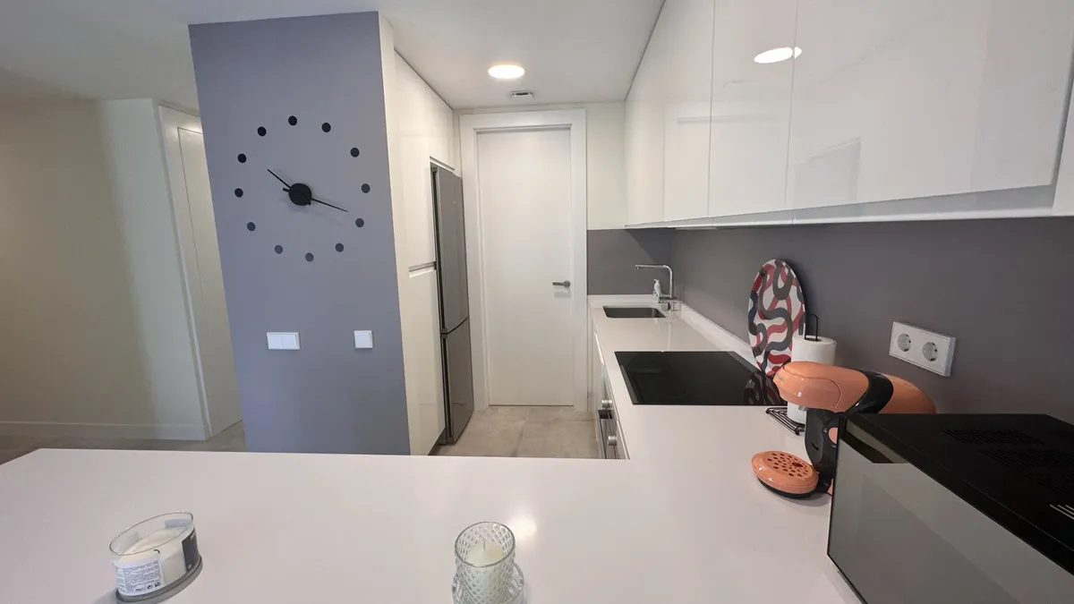 26e5855f-e537-45a5-be37-2a2972c3cba2