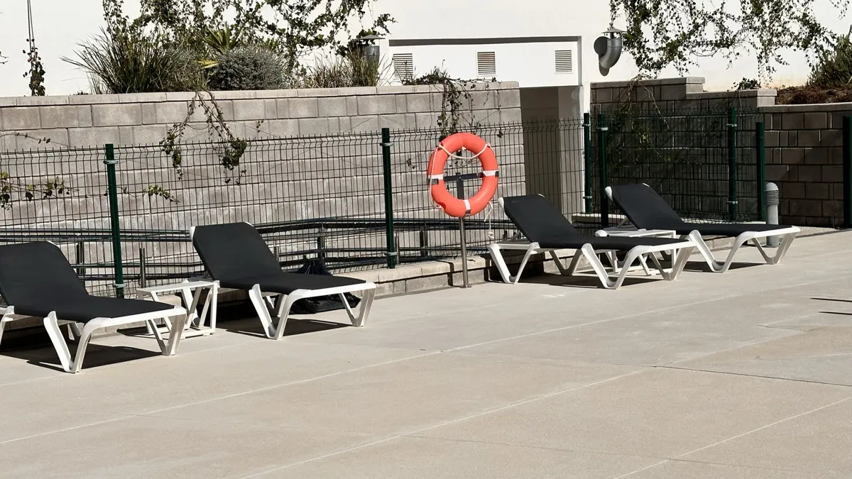 41a46064-8704-4d6d-85f7-16afc77806c2