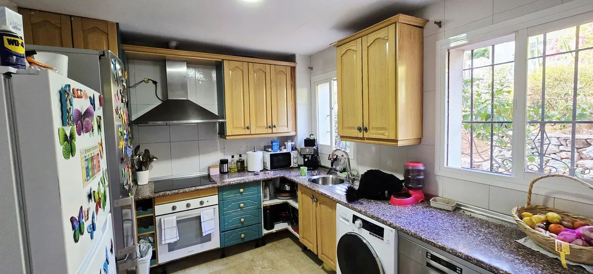 02b16a23-813c-43e5-93e6-808c318045f9