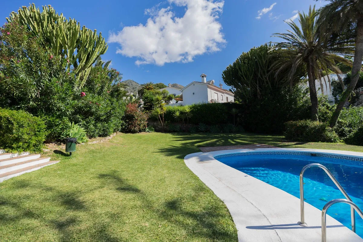 335e6c48-304e-4656-8f1c-fbe342a40717