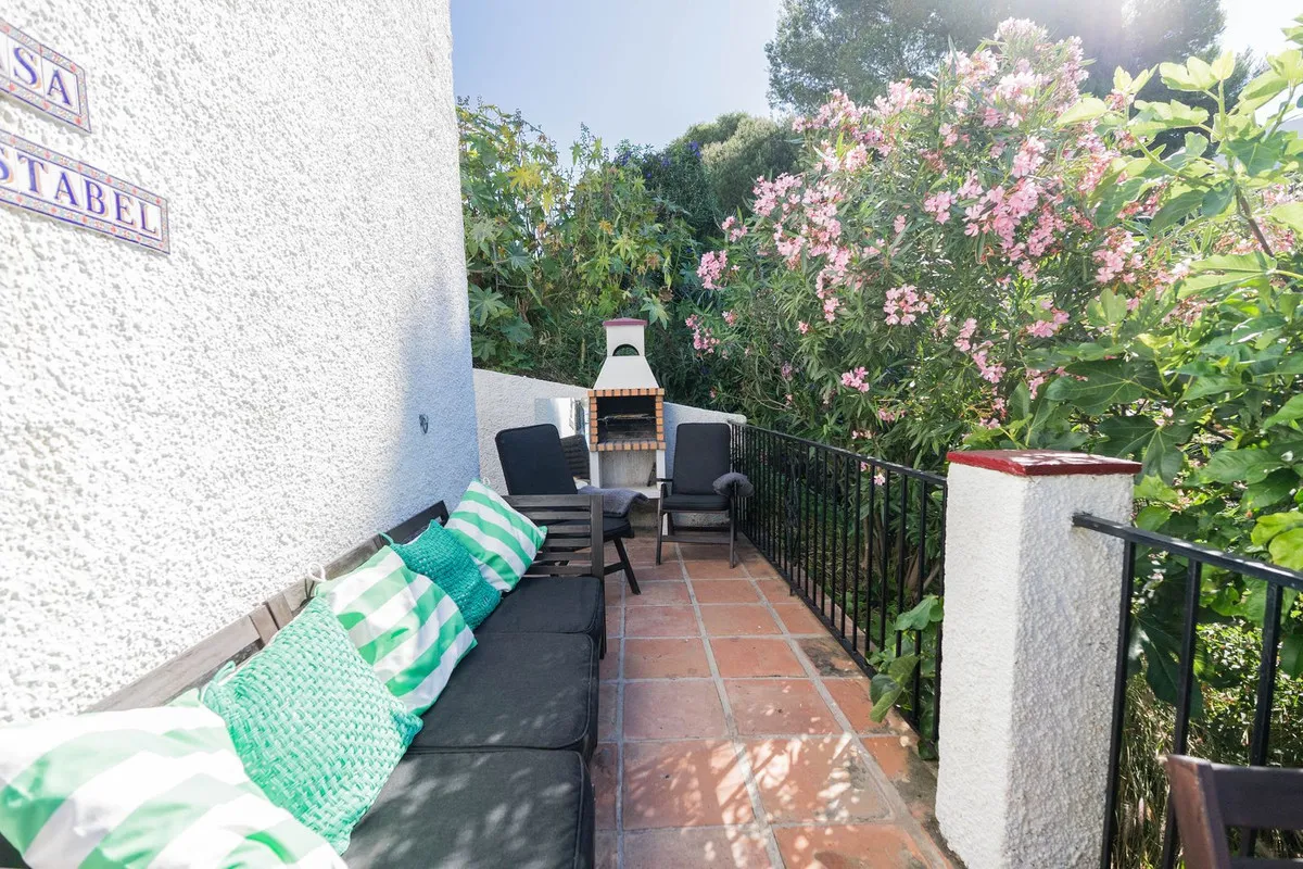 993ecd1c-42a7-463e-a52a-7867a891c3a8