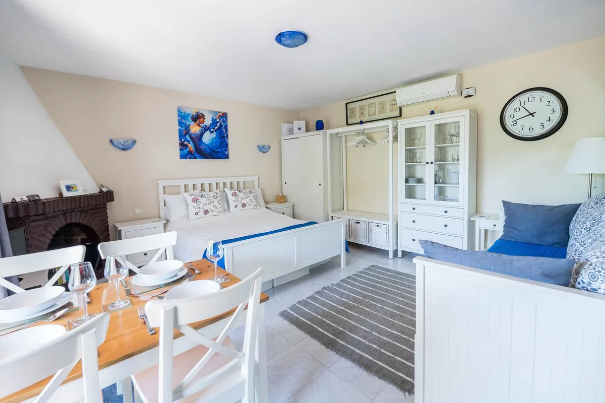 daf7c45f-69f1-4c33-8ed8-6277d778b54e