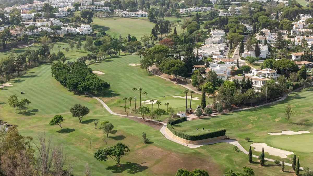 3fe0399f-0c77-4ca2-9a70-fd5cc59491a7