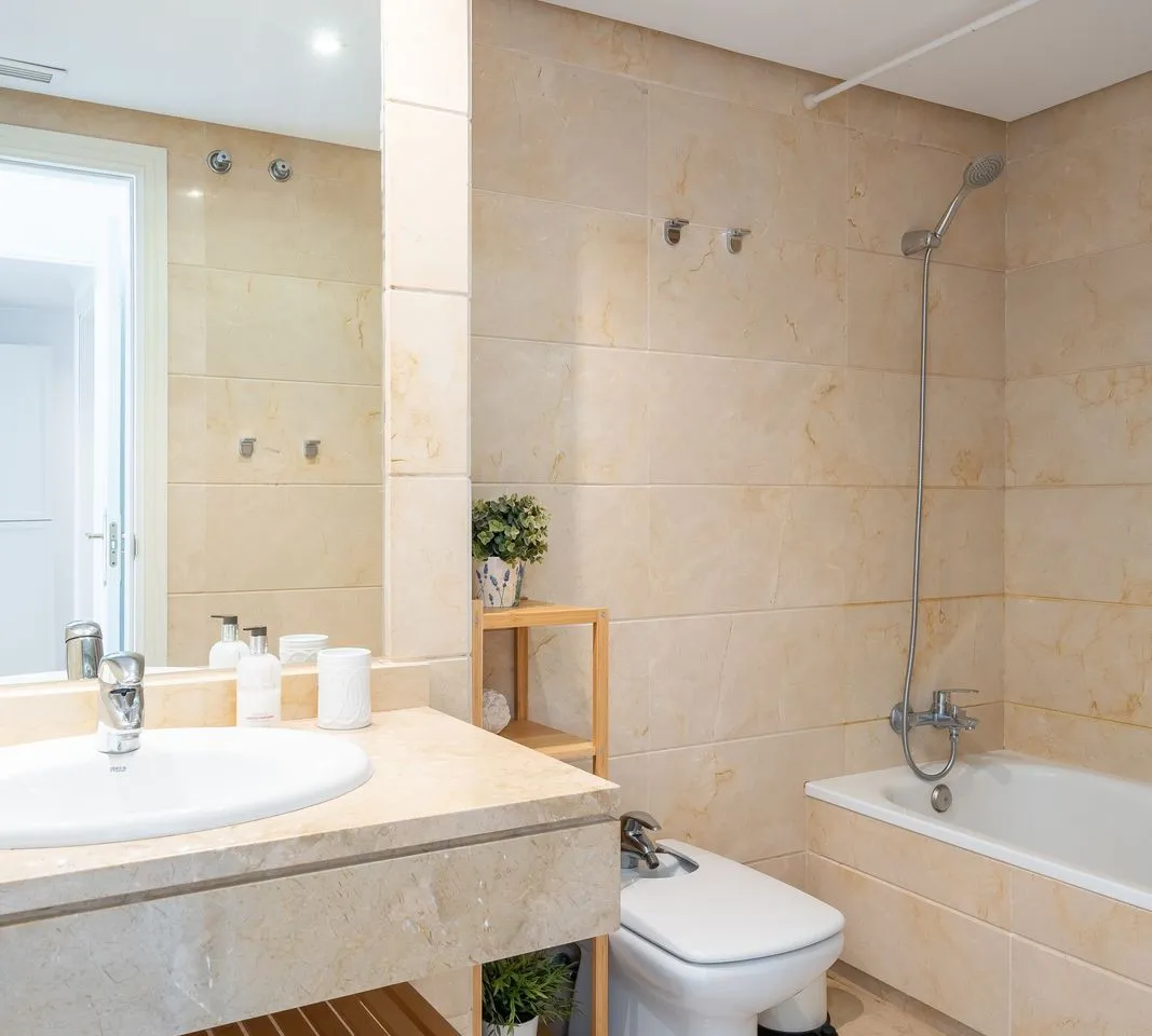 dfe0b783-adfb-4758-b4af-efac66ba305c